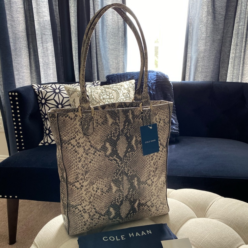 ✨SOLD!✨SALE!!!✨NEW!✨Cole Haan NWT! RARE Exotic Leather Bag - Picture 6 of 16